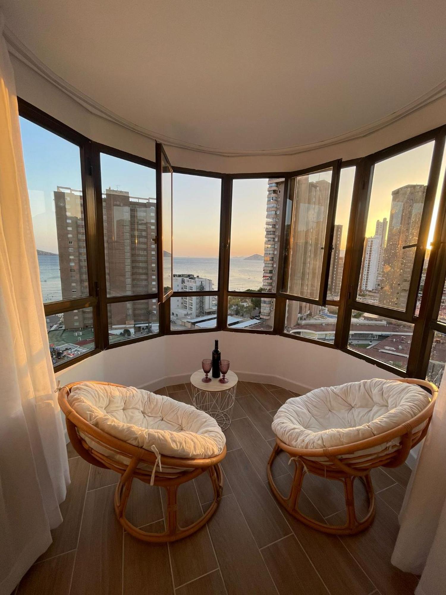 Suite Panoramic Μπένιντορμ Εξωτερικό φωτογραφία