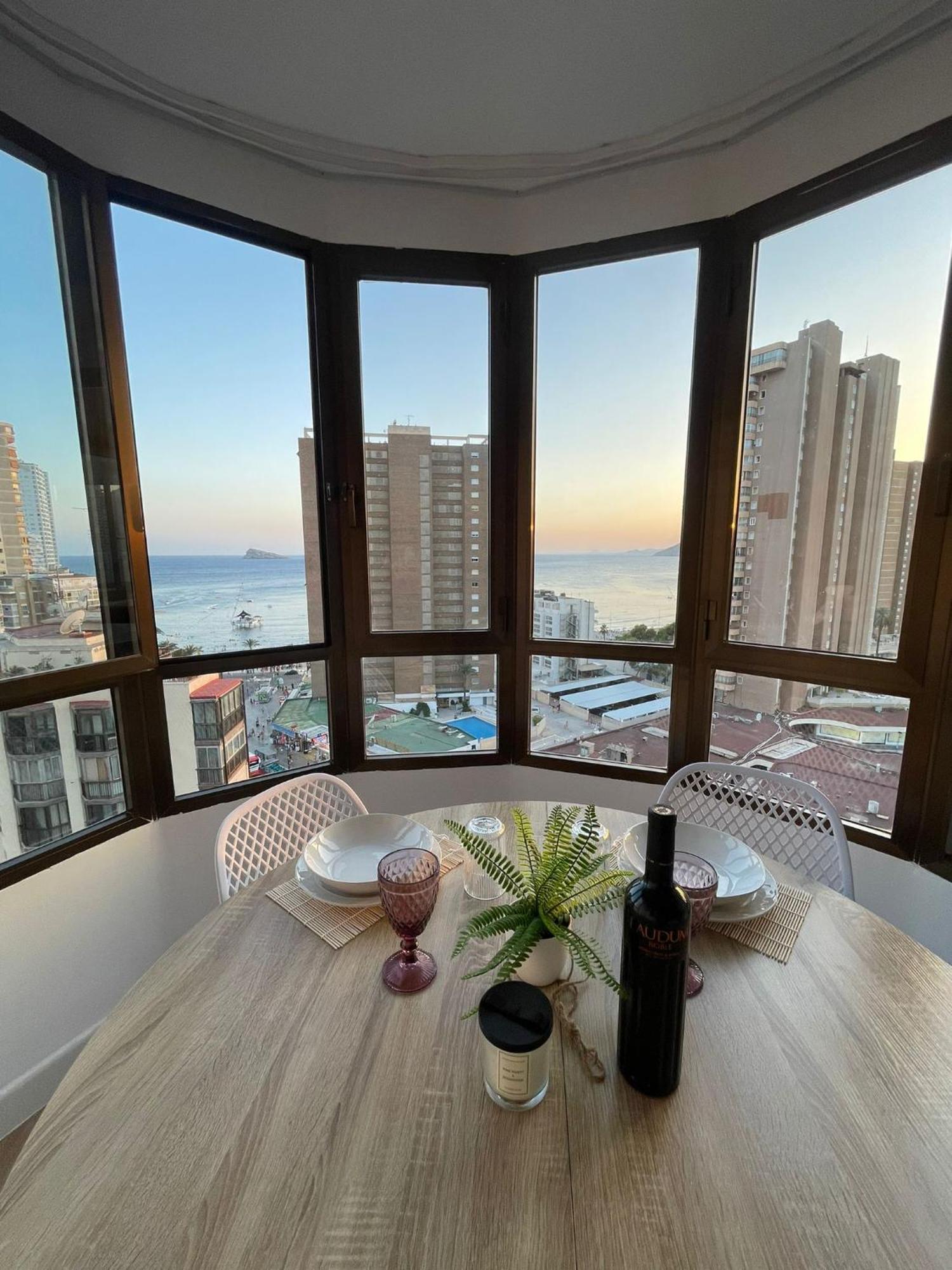 Suite Panoramic Μπένιντορμ Εξωτερικό φωτογραφία
