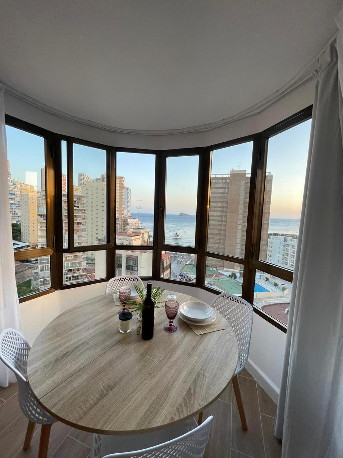 Suite Panoramic Μπένιντορμ Εξωτερικό φωτογραφία